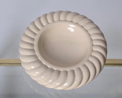 Posacenere da tavolo moderno in ceramica bianca, Italia, anni '60 in  vendita su Pamono