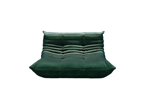 https://cdn20.pamono.com/p/g/1/6/1620543_1clkfjd4b5/bottle-green-velvet-togo-2-seat-sofa-by-michel-ducaroy-for-ligne-roset-1.jpg