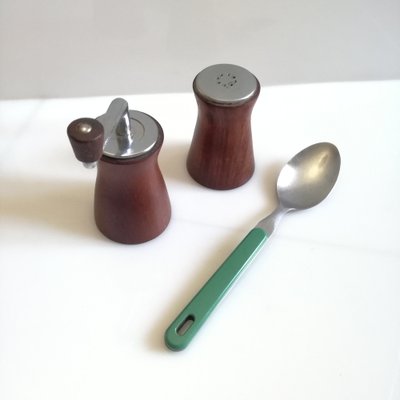 Mid-Century Salt Shaker and Pepper Mill from Deve, Netherlands