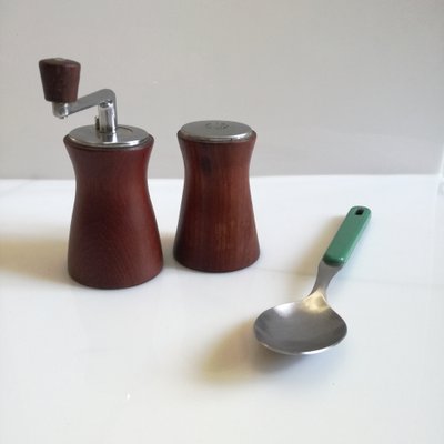 Mid-Century Salt Shaker and Pepper Mill from Deve, Netherlands