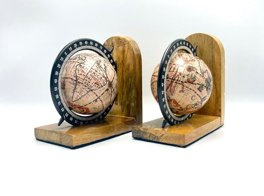 Petit globe terrestre ancien des années 1930 édité par Vallardi et gravé par Min