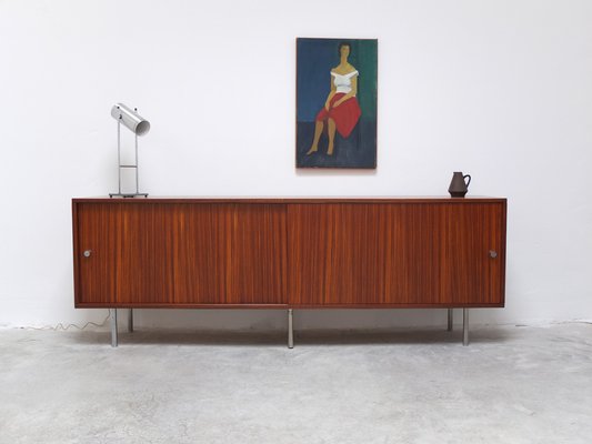 Minimalist credenza 2024
