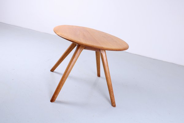 Small Danish Style Round Coffee Table in Light Oak by Borge