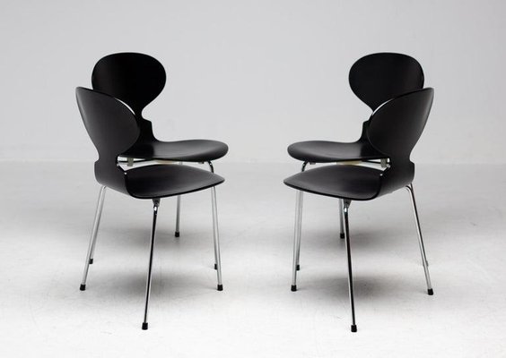3100 Ant Chairs by Arne Jacobsen for Fritz Hansen, 1995, Set