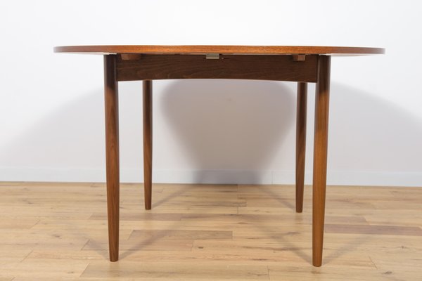 Mid-Century Round Teak Table from G-Plan, 1960s for sale at Mid-Century Round Teak Table from G-Plan, 1960s for sale at