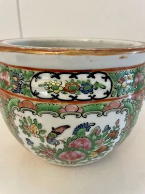 19th Century Chinese Canton Pink Family Planter, 1880s for sale at Pamono