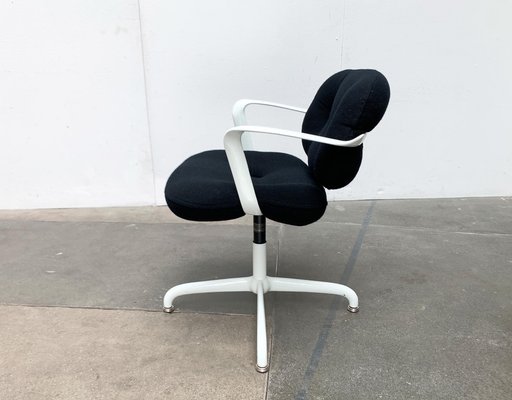 Space Age Model 2038 Swivel Chair by Bruce Hannah & Andrew Space Age Model 2038 Swivel Chair by Bruce Hannah & Andrew