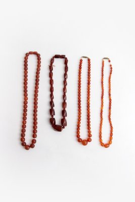 2 Colliers Vintage En Ambre Ou Bakélite - Lot De Bijoux Anciens - Voir Photos Pour Détails