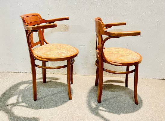 家具 Vintage THONET Arm chair Vintage Armchair from Thonet for sale at Pamono