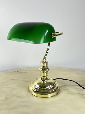 Lampada Ministeriale in metallo dorato e vetro colorato, Italia, anni '80  in vendita su Pamono