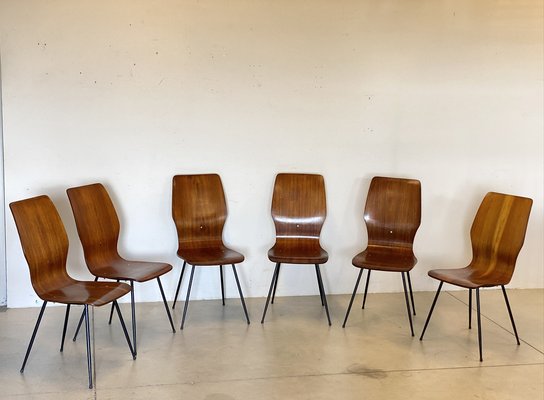 Bent plywood chair vintage hotsell