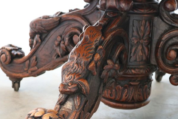 Antique French Oval Dining Table in Oak, 1850 for sale at Pamono