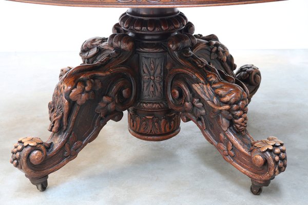 Antique French Oval Dining Table in Oak, 1850 for sale at Pamono