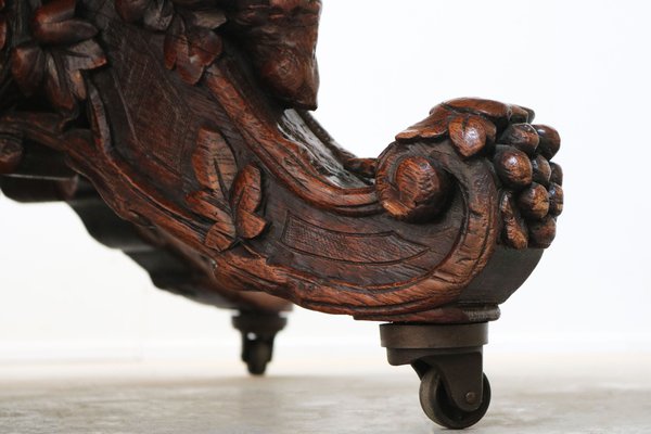 Antique French Oval Dining Table in Oak, 1850 for sale at Pamono