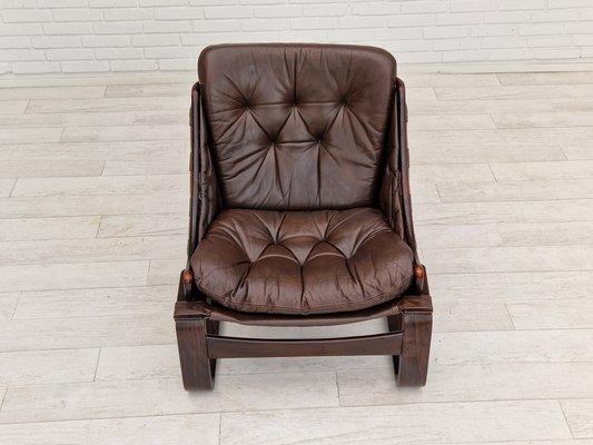 Fauteuil Scandinave Suédois pivotant vintage en Cuir noir - signé Nelo