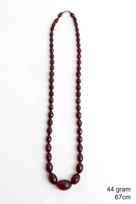 Long vintage shop necklace