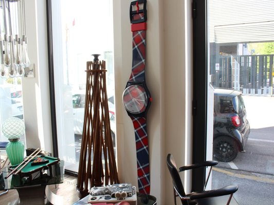 Maxi Tartan Wall Clock from Swatch, 1980 for sale at Pamono
