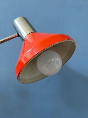 Mid-Century Space Age Schreibtischlampe aus Rotem Chrom mit Schwingarm,  1970er bei Pamono kaufen