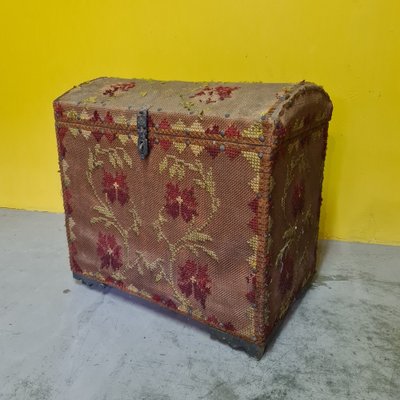 Vintage French Trunk for sale at Pamono