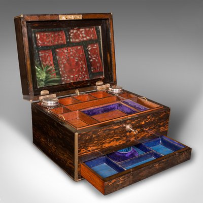 English Victorian Travelling Vanity Case, 1850s for sale at Pamono