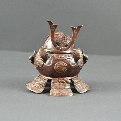 中華のおせち贈り物 Antique Japanese Incense Burner in Bronze for sale at Pamono 工芸品