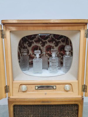 1950s tv 2024 cabinet for sale