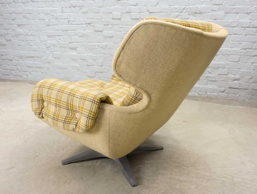 Relax Swivel Lounge Chair 1970s for sale at Pamono