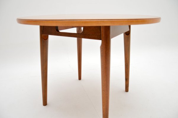Vintage Walnut Coffee or Side Table 1950s for sale at Pamono