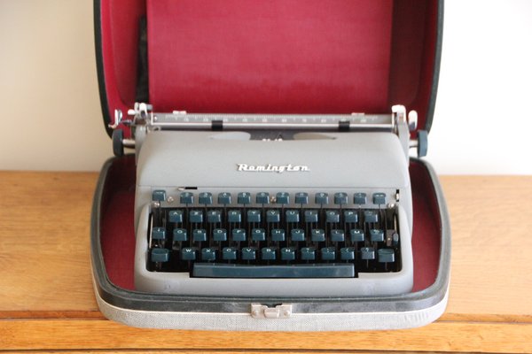 Typewriter with Travel Case from Remington, 1970s for sale at Pamono