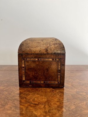Antike viktorianische Schreibtischuhr aus Nussholz bei Pamono kaufen