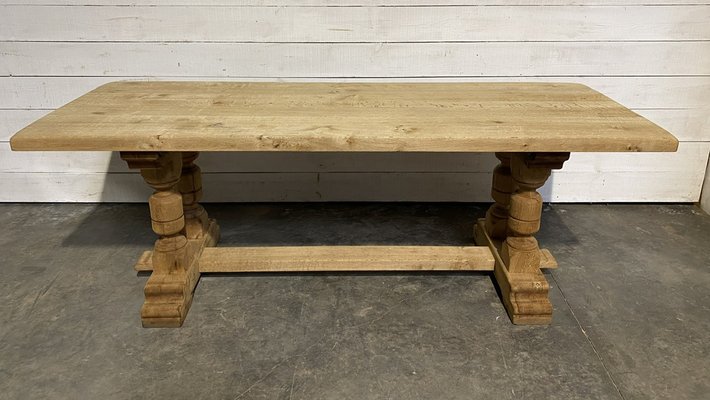 Mesa de comedor grande de madera de roble en venta en Pamono