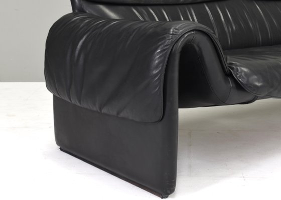 DS2011 Black Leather Sofa from de Sede, Switzerland, 1980s for