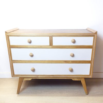 Mid-Century Chest of Drawers, Spain, 1950s for sale at Pamono Mid-Century Chest of Drawers, Spain, 1950s for sale at Pamono