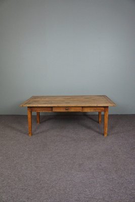 Table Basse Ancienne En Chêne - Époque XXe - Dimensions L55 P35 H64 Cm