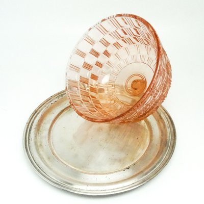 https://cdn20.pamono.com/p/g/1/6/1671964_9bxzz3nm0s/art-deco-cake-bowl-germany-1930s-2.jpg