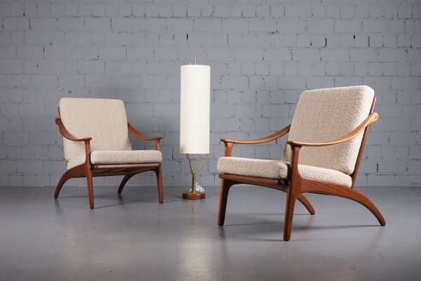 Lean Back Teak Armchairs by Arne Hovmand Olsen for P. Mikkelsen 1960s Set of 2 for sale at Pamono