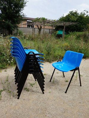 Blue plastic garden chairs deals