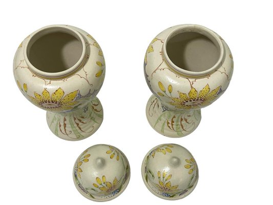 Niederländische Deckelvasen von Ivora Gouda Pottery, 1915, 2er Set bei Pamono kaufen