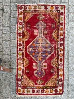 Early 20th Century Turkish Rug, 1920s for sale at Pamono