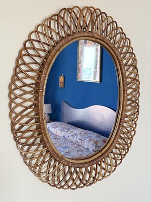 Specchio ovale da parete in bambù e vimini, Italia, anni '50 in vendita su  Pamono
