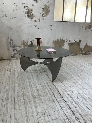 Propeller coffee table deals