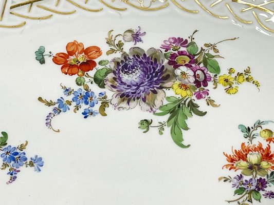 Small Oval Meissen Porcelain Openwork Dish, 1920s for sale at Pamono