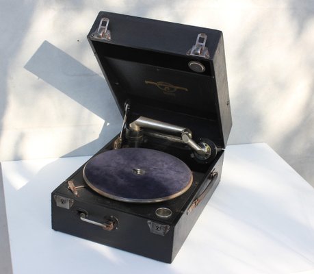 Viva Tonal Collectible Record Player from Columbia, 1930s Viva Tonal Collectible Record Player from Columbia, 1930s