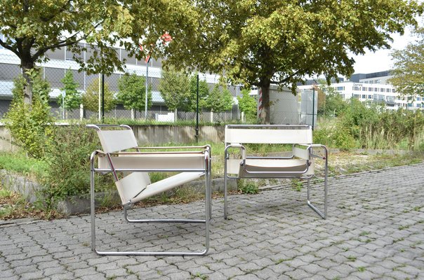 Vintage B3 Wassily Chair in White Leather by Marcel Breuer