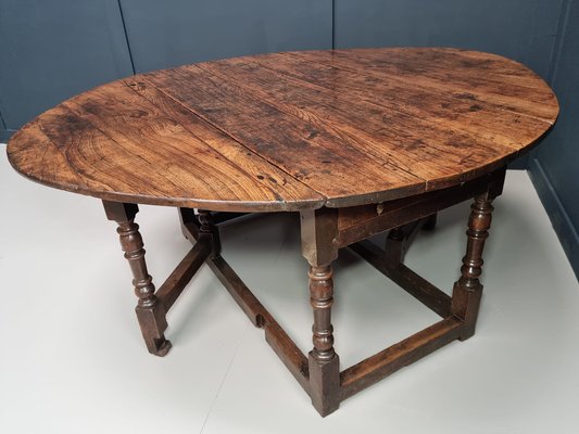 17th Century Oval Oak Drop Leaf Table