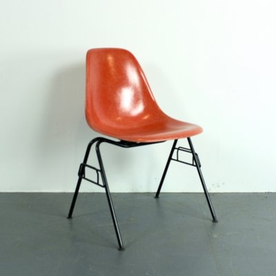 Dss Blood Orange Chair By Charles Ray Eames For Herman Miller