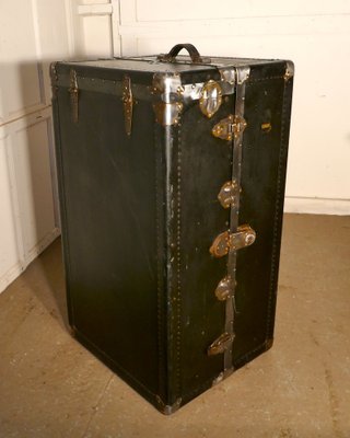 Double Wardrobe Trunk with Key for sale at Pamono