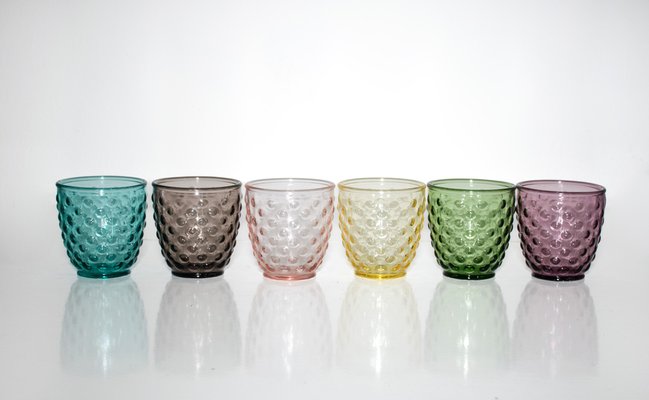 https://cdn20.pamono.com/p/g/1/6/1693271_dwzqmvkxpl/italian-modern-drinking-glasses-by-la-vetreria-for-ivv-florence-set-of-6-1.jpg