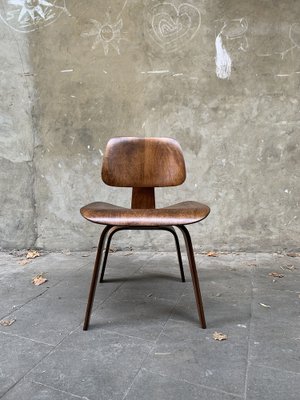 DCW Esszimmerstuhl von Charles Ray Eames fur Evans 1940er
