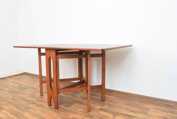 Mid century 2024 gateleg table